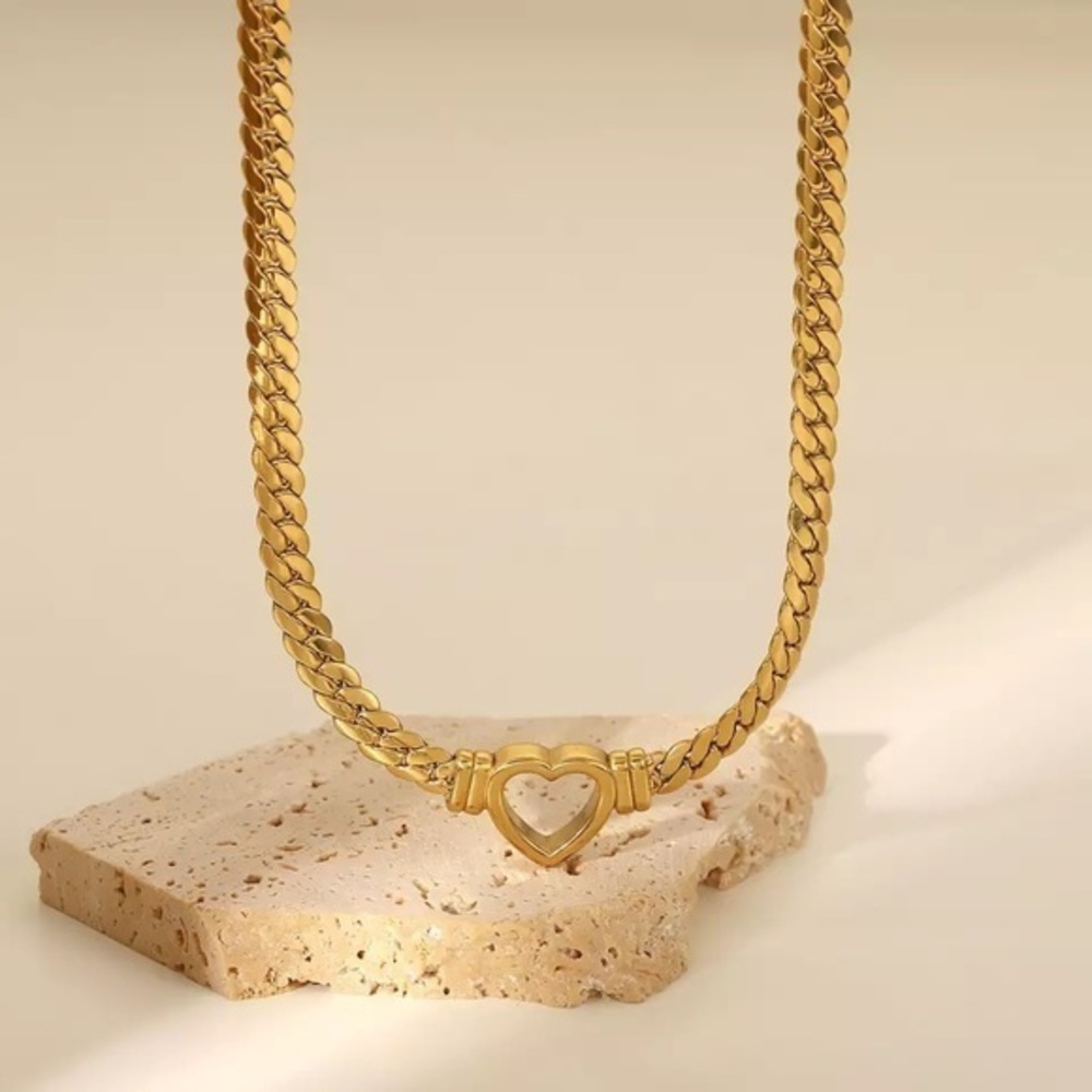 🎊🎊🎊HP🎊🎊🎊Heart Stainless Steel Gold tone Chain